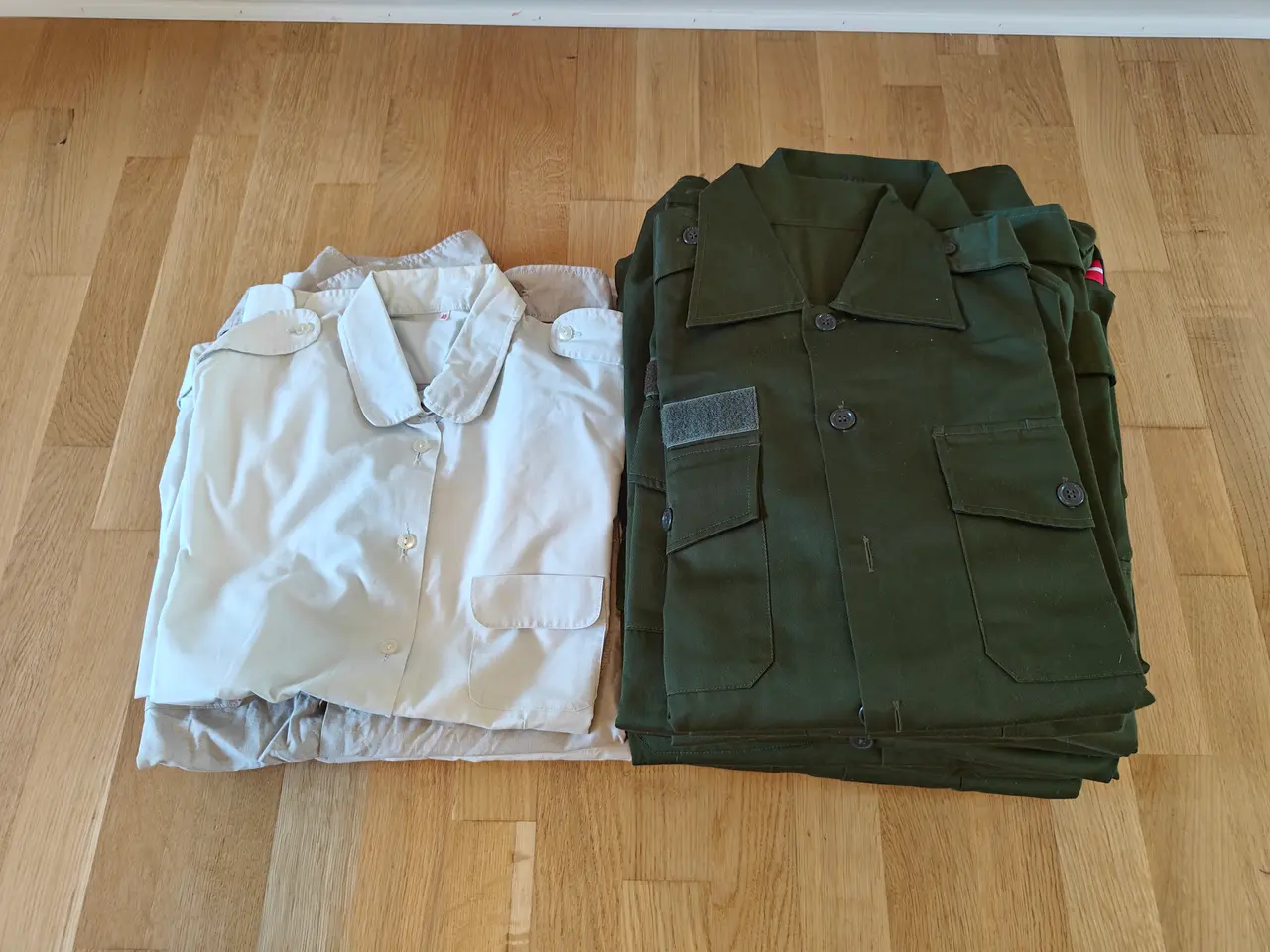 Billede 3 - 16 stk. M/84 Militær kampskjorter
