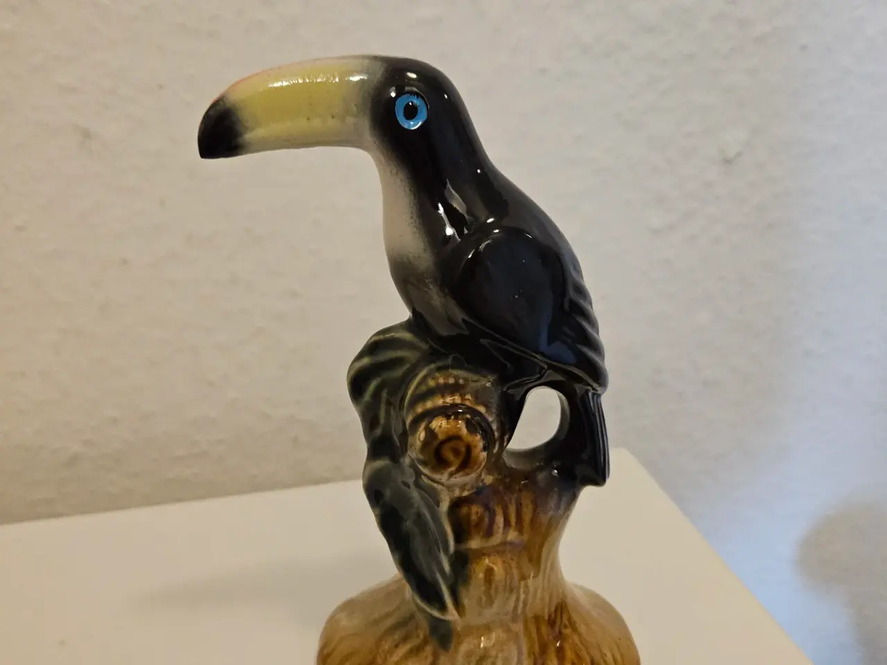 Billede 1 - Tukan figur fra 1990erne 