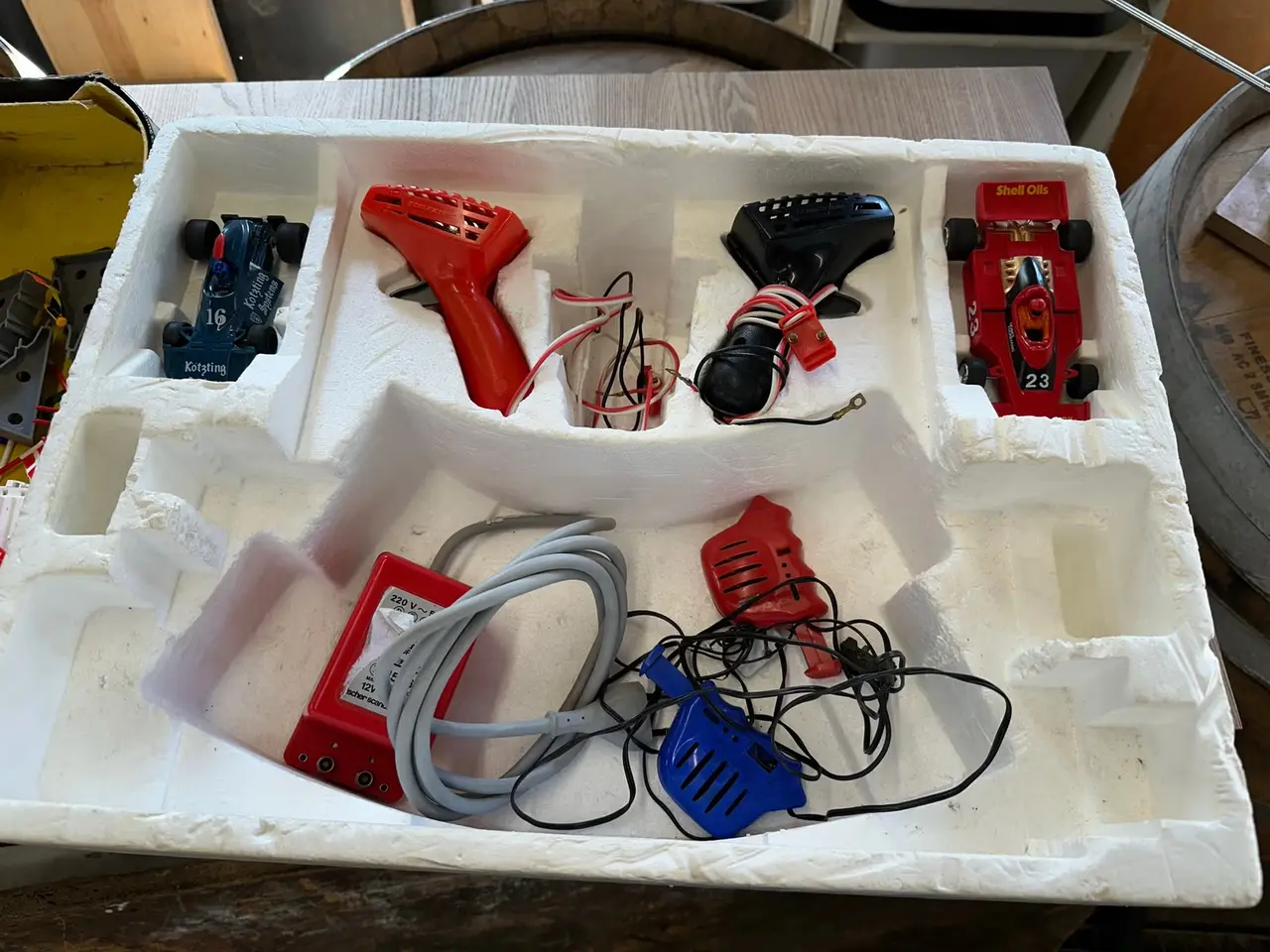 Billede 2 - Scalextric racerbane med tilbehør.