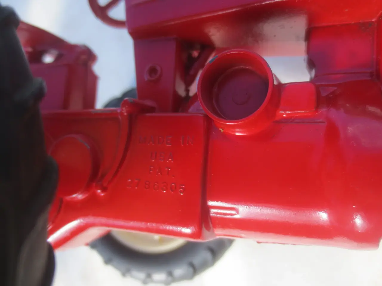 Billede 4 - 1 stk Modeltraktor International Made In USA