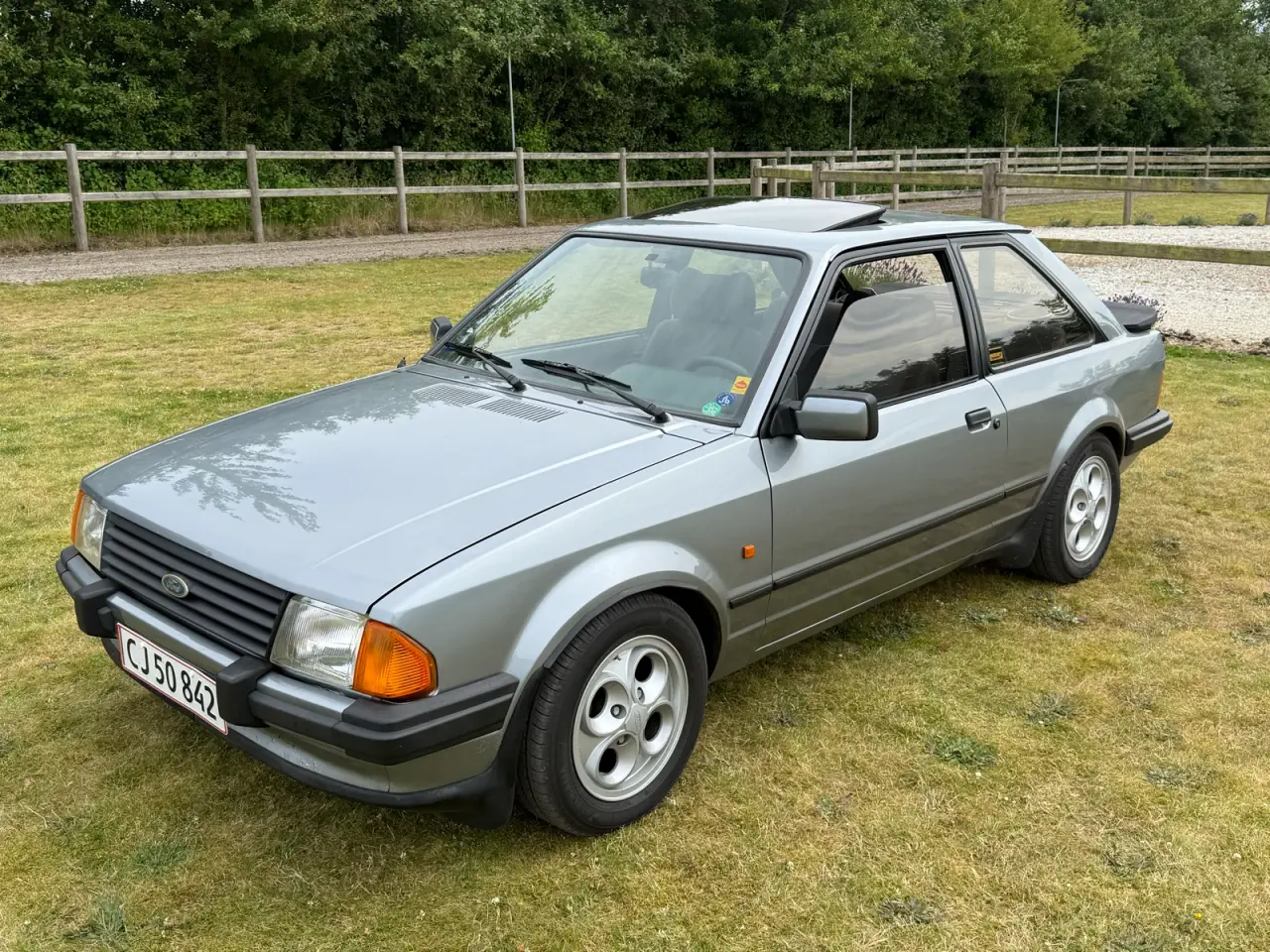 Billede 1 - Sjælden udbudt XR3i - Nysynet