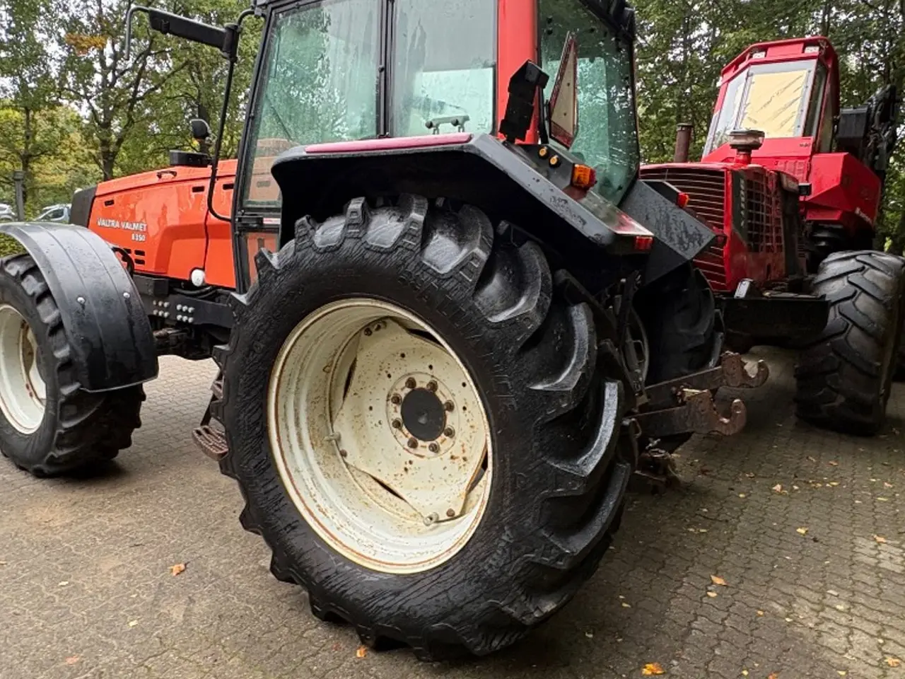 Billede 5 - Valtra 8350 Med frontlift