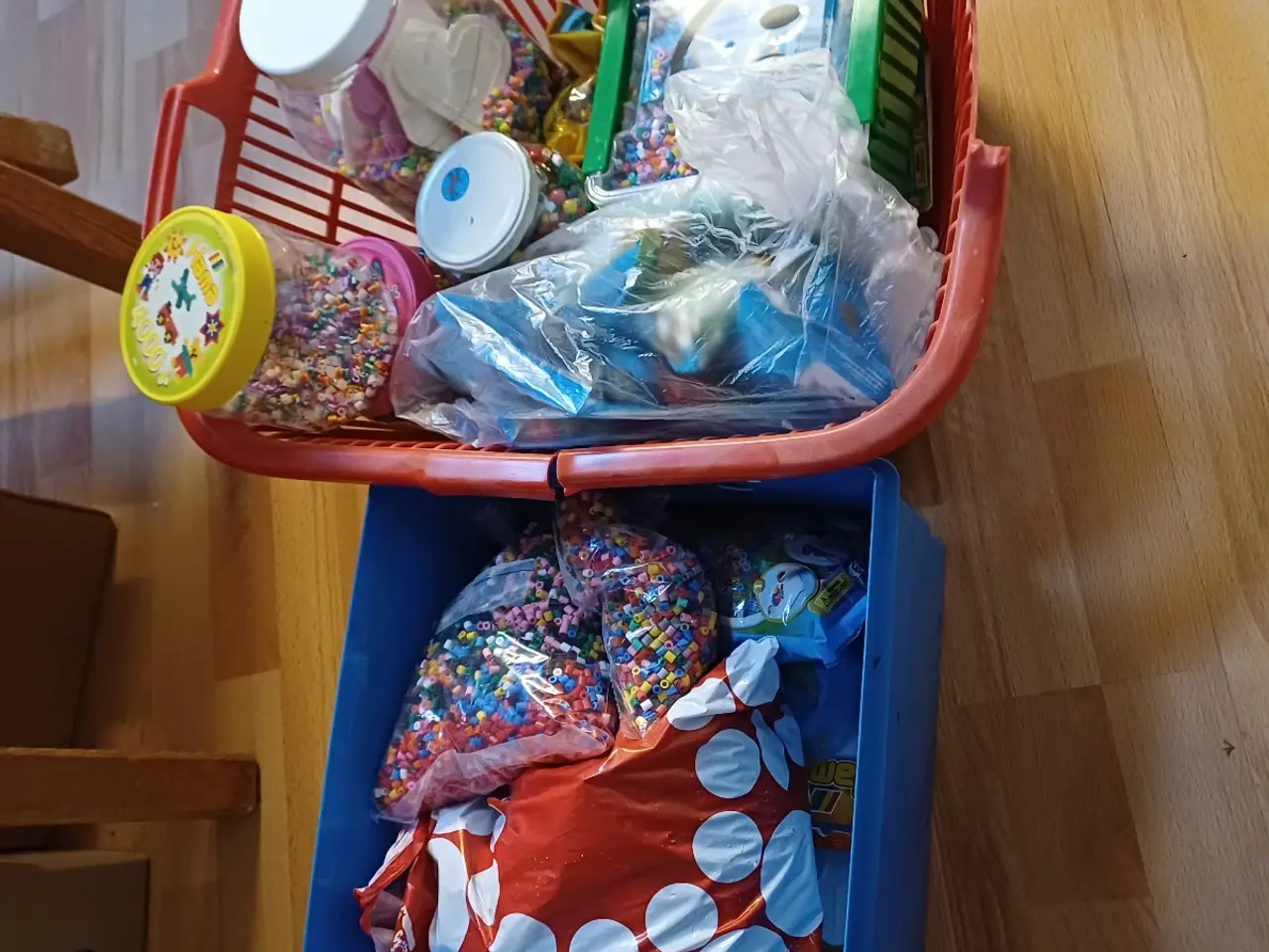 Billede 11 - Perler og plader