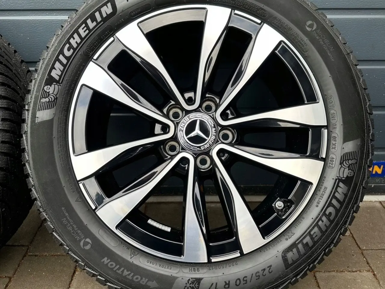 Billede 2 - VINTERHJUL MERCEDES C KLASSE W206 A206 C206 17"