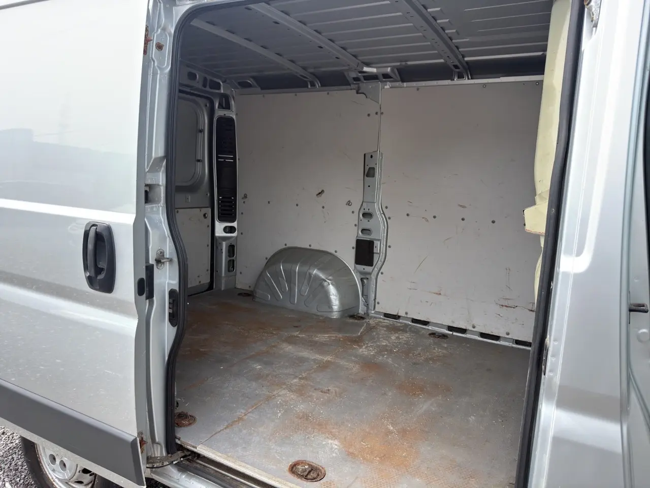 Billede 9 - Peugeot Boxer 335 2,2 HDi 130 Kassevogn L2H2