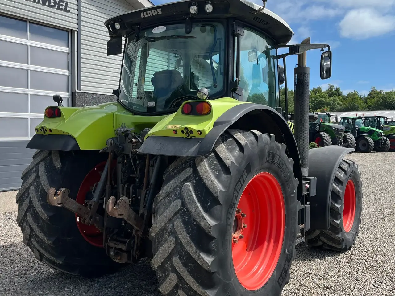 Billede 14 - CLAAS ARION 650 Med frontlift og frontPTO
