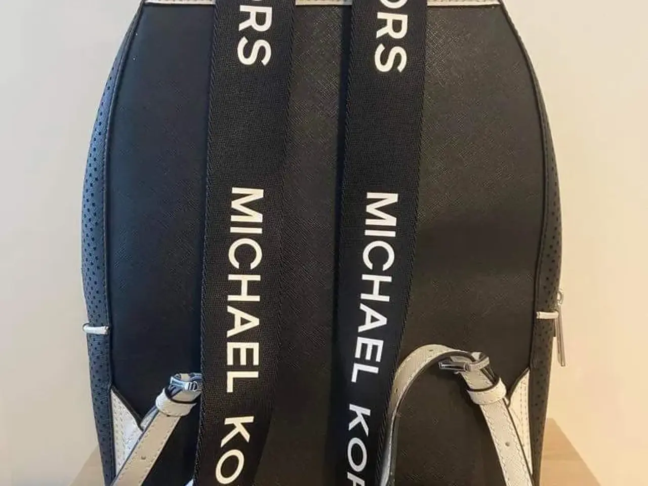 Billede 3 - Michael Kors rygsæk
