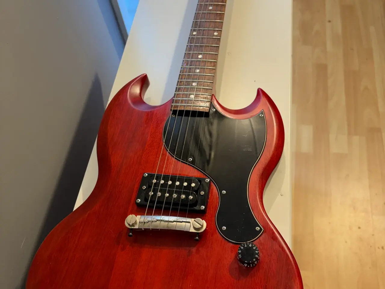 Billede 12 - Epiphone SG Junior – rød elguitar i 3/4-størrelse