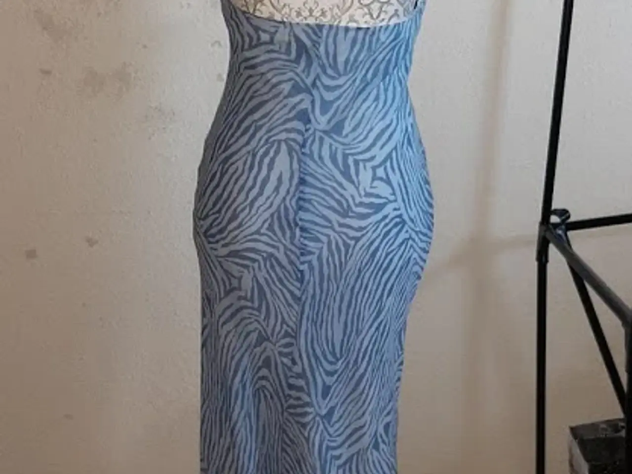 Billede 4 - Maxi i "blå Zebra"F.Debenhams(gulv lang)/ Str: 40 