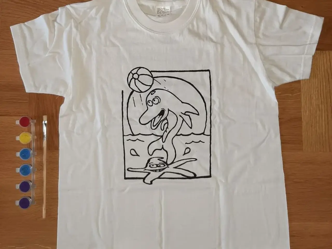Billede 1 - Vær speciel, og mal selv tshirt'en