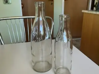 Gamle mælkeflasker