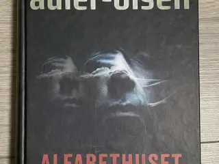 Jussi Adler-Olsen – Alfabethuset (Hardback)