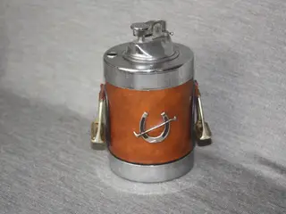 Vintage bordlighter / cigaretdispenser dekoreret m
