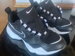 Fede nike sko str 40