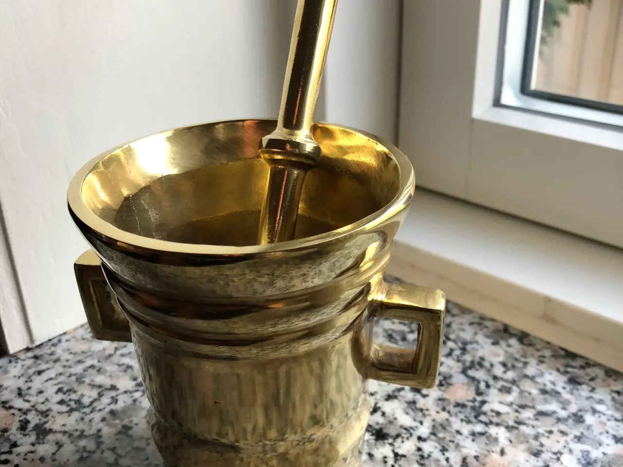 Billede 2 - Apoteker Morter med pistel (Støder)i messing.