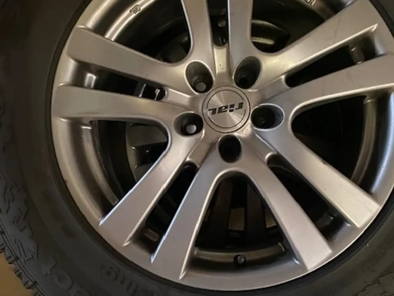 Billede 1 - Continental Crosscontact 235/65 R17