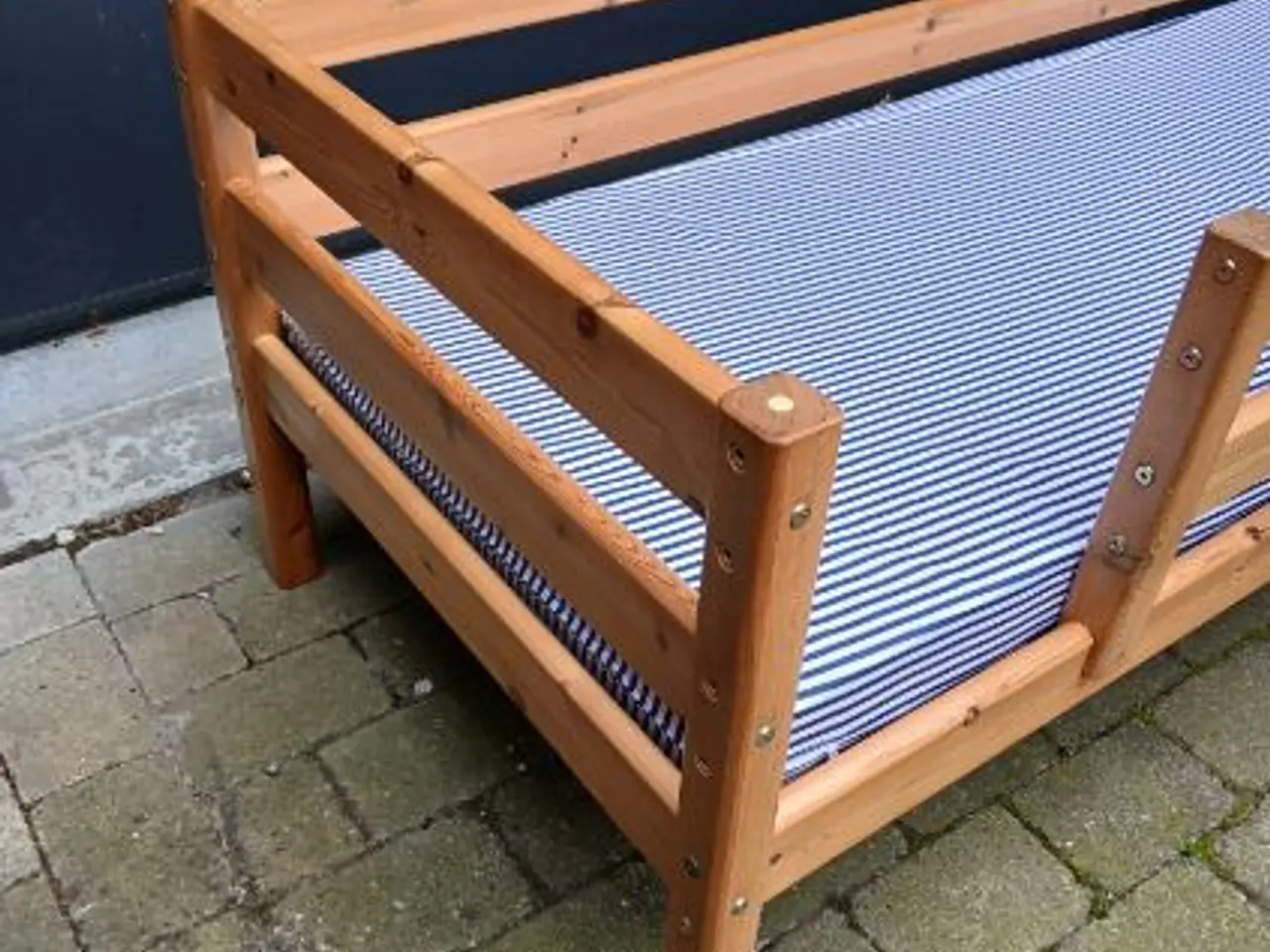 Billede 1 - Juniorseng m/ madras