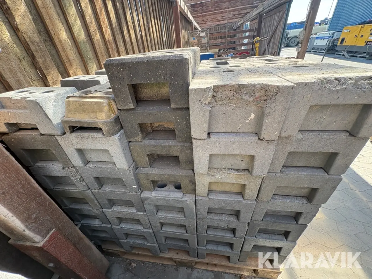 Billede 5 - Hegnsfødder Heras - 35 styk