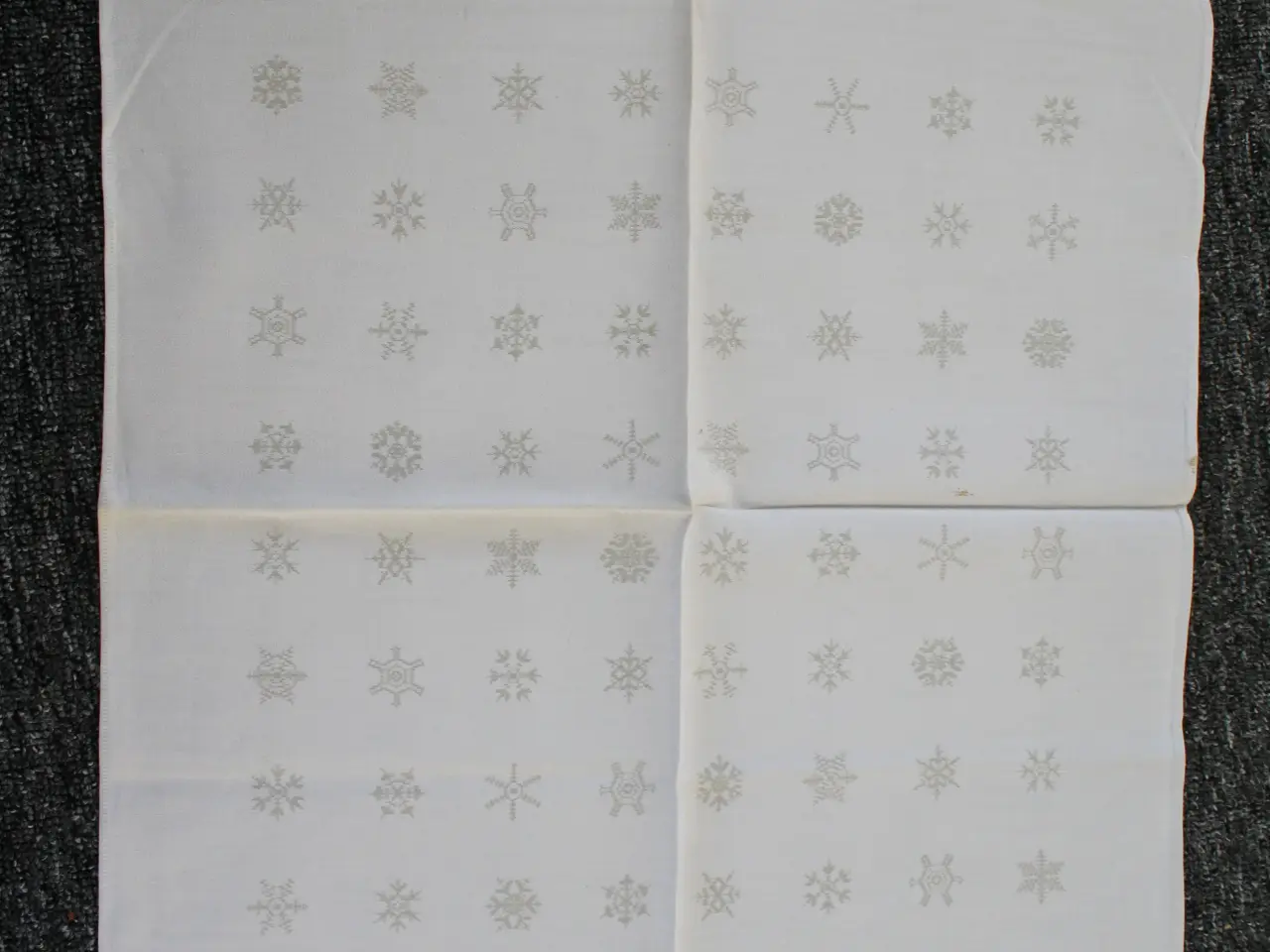 Billede 6 - Dug fra Georg Jensen, "Frost"