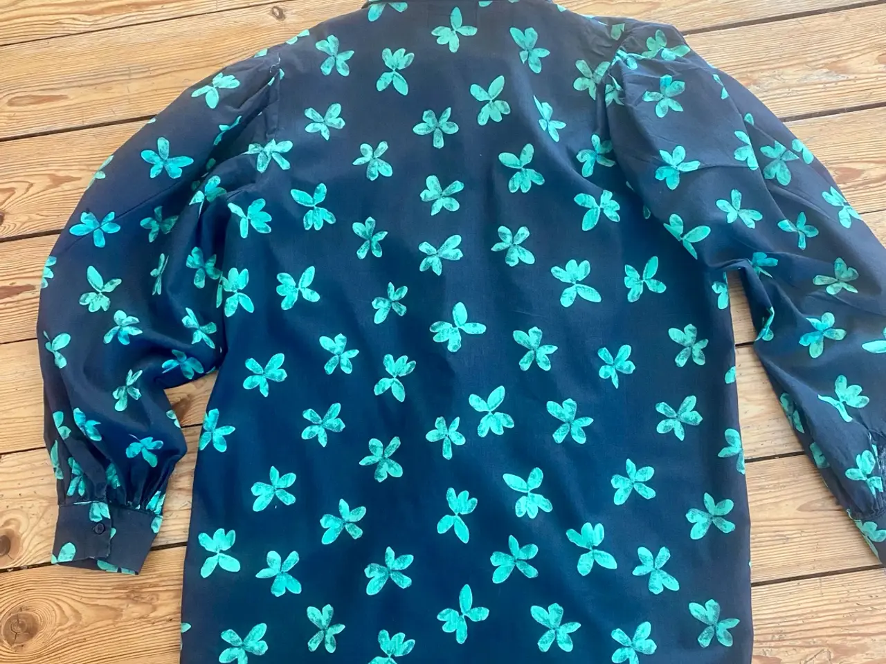 Billede 3 - Pieces skjorte xl