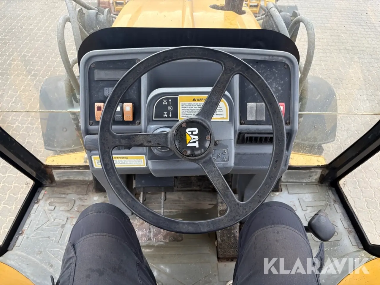 Billede 10 - Rendegraver Caterpillar 428C med tilbehør