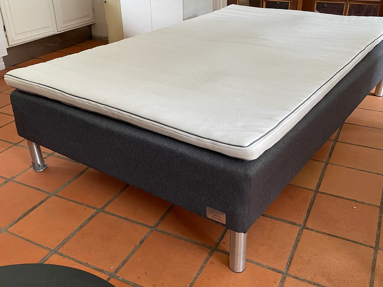 Billede 3 - KinnaBädden 1,5 mands seng/boxmadras