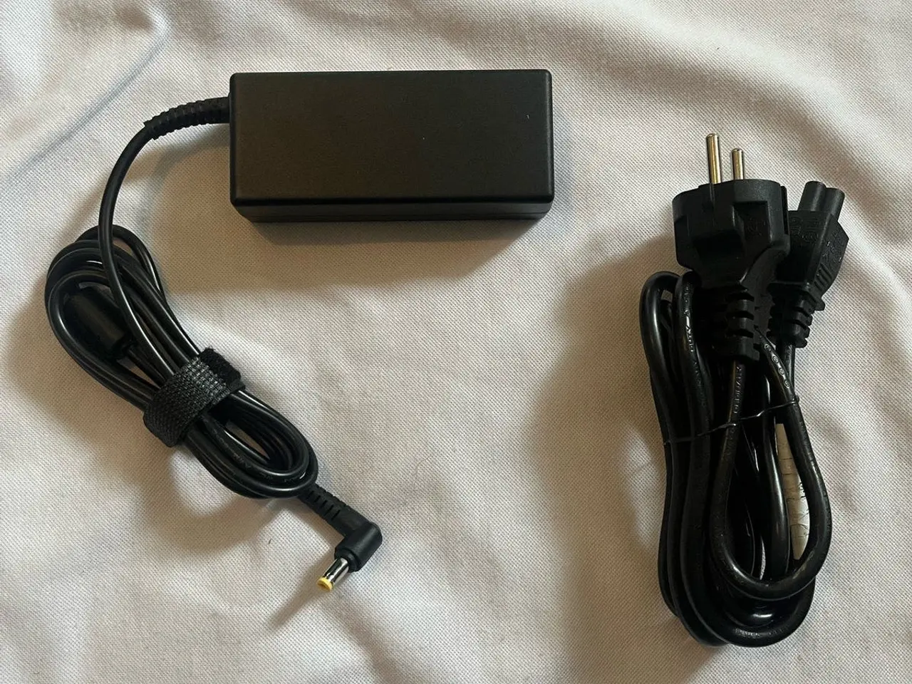 Billede 1 - Oplader Acer laptop 65W