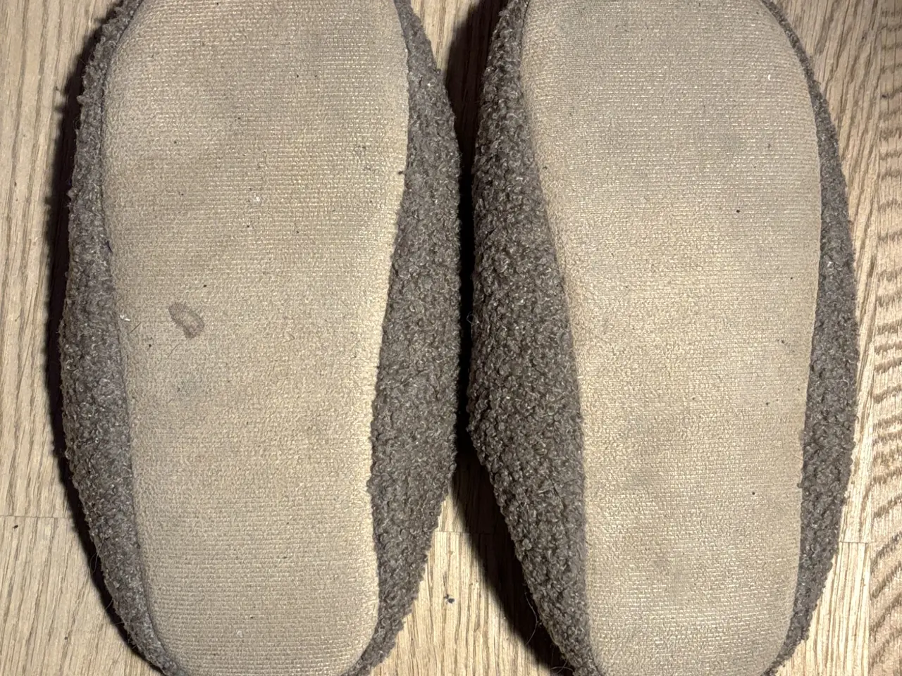 Billede 3 - Hjemmesko, beige. Str. 38-39.