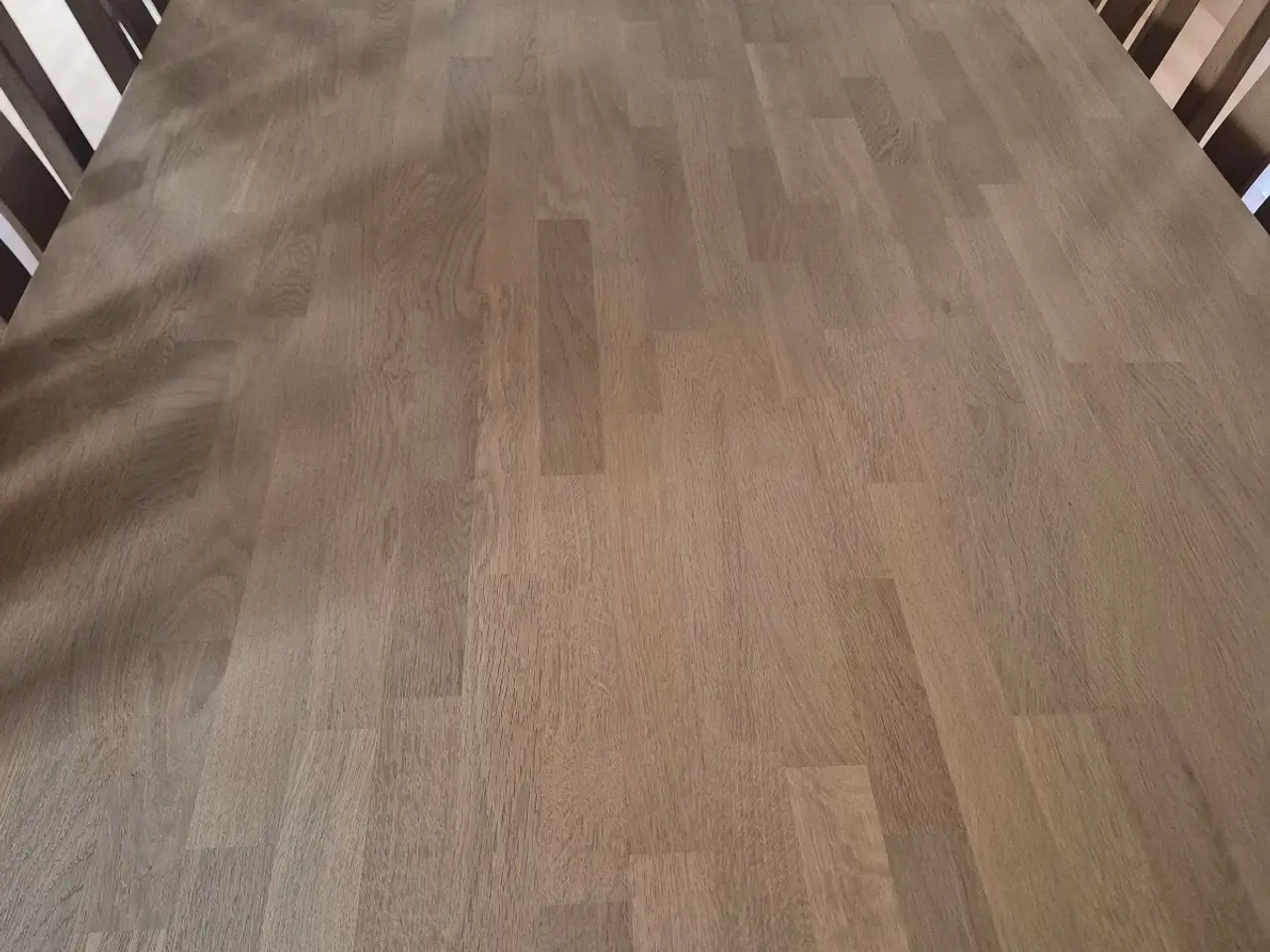 Billede 3 - Velholdt  spisebord og 8 stole 