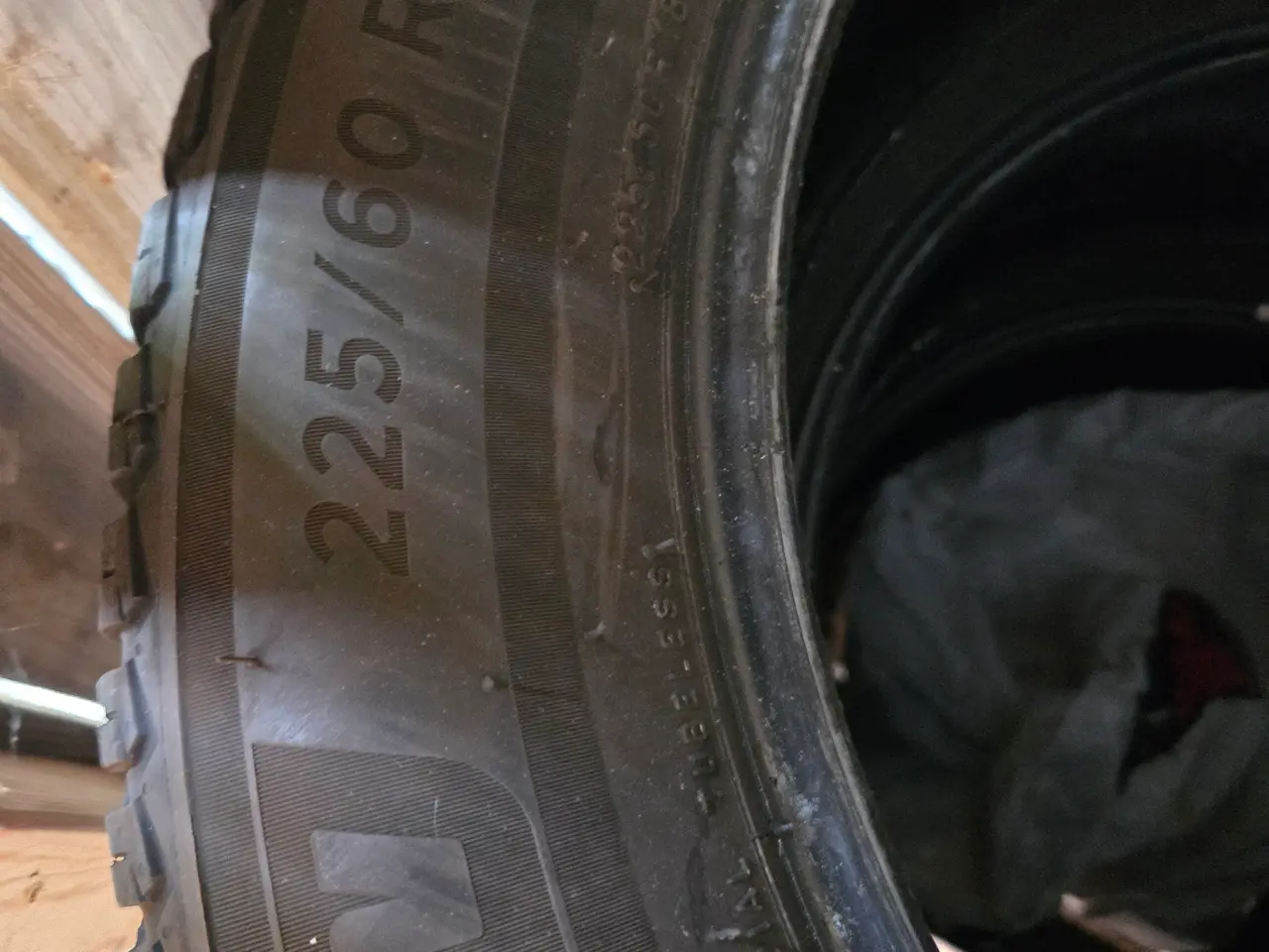 Billede 1 - Helårsdæk 225/60 R18 fra Ford Kuga