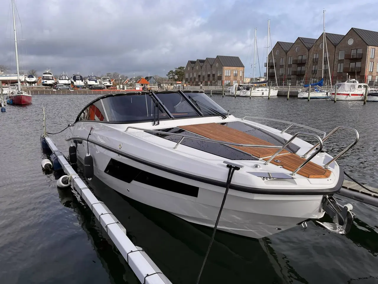Billede 1 - Finnmaster T8 - Yamaha 300 HK/Udstyr