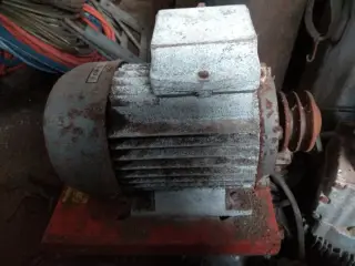 Elmotor