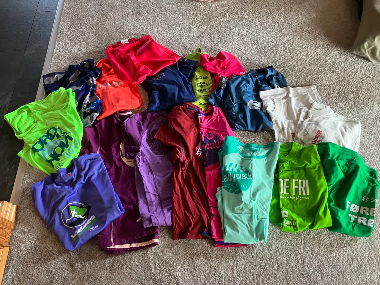 Billede 1 - T shirts