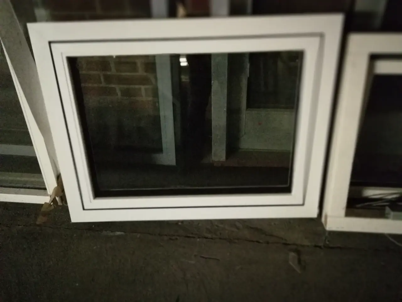 Billede 1 - NYT TOPSTYRET M/3 LAGS GLAS B81,3XH62,3 KR 1700