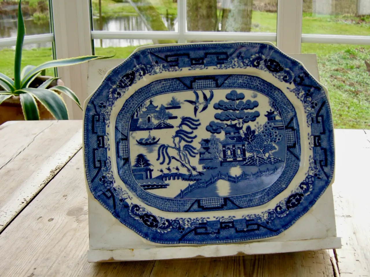 Billede 2 - Engelsk fajancefad Blue Willow, Staffordshire
