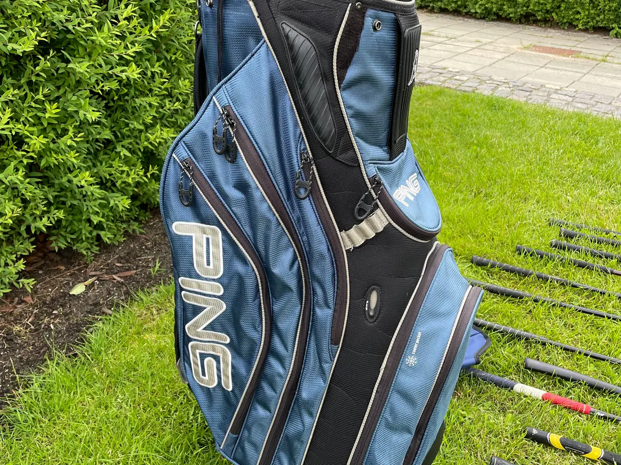 Billede 6 - Ping Golfbag med div udstyr