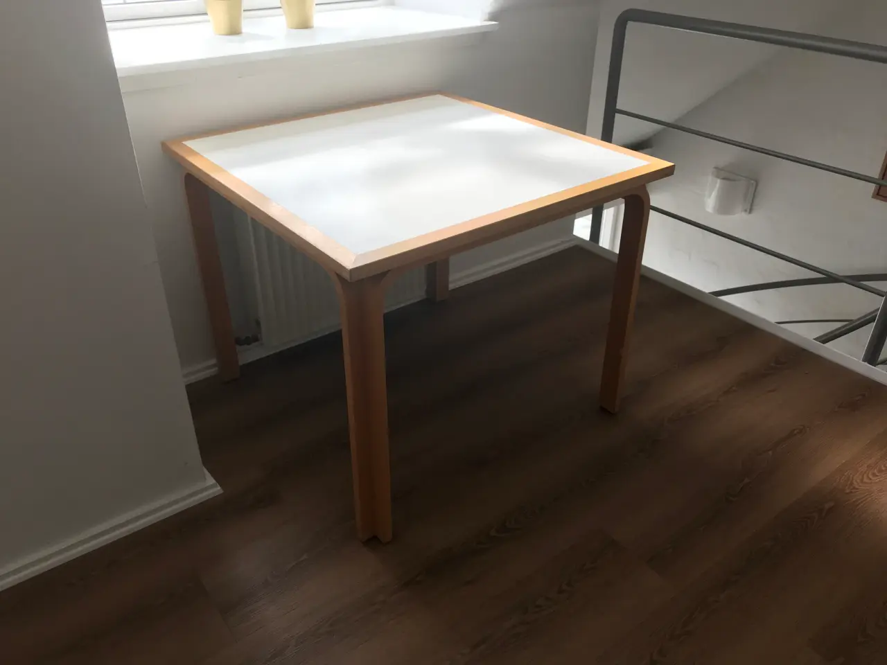 Billede 1 - 21 stk møde/cafe borde
