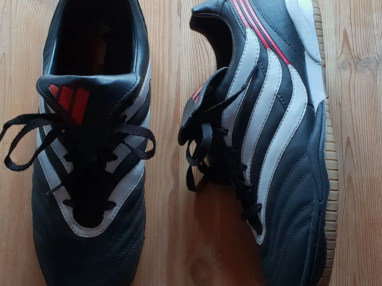 Billede 1 - Adidas Fodboldsko