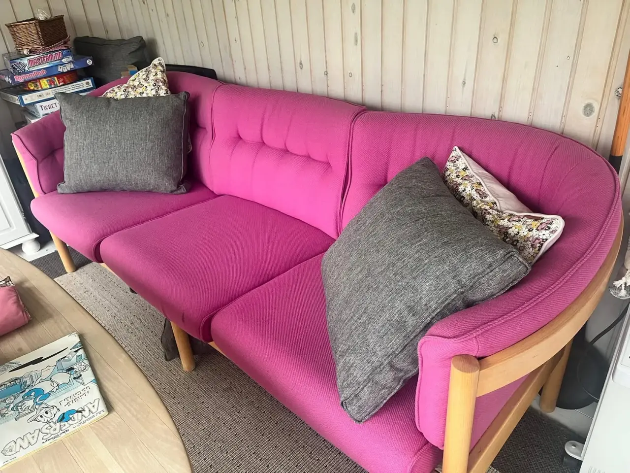 Billede 2 - Sofa og to stole