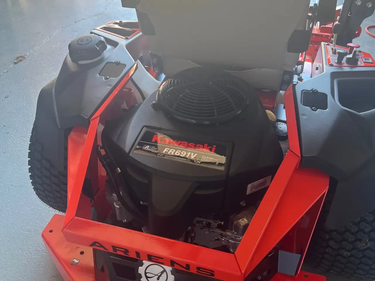 Billede 3 - Ariens APEX52 - Zero Turn - 132 Cm Klipper