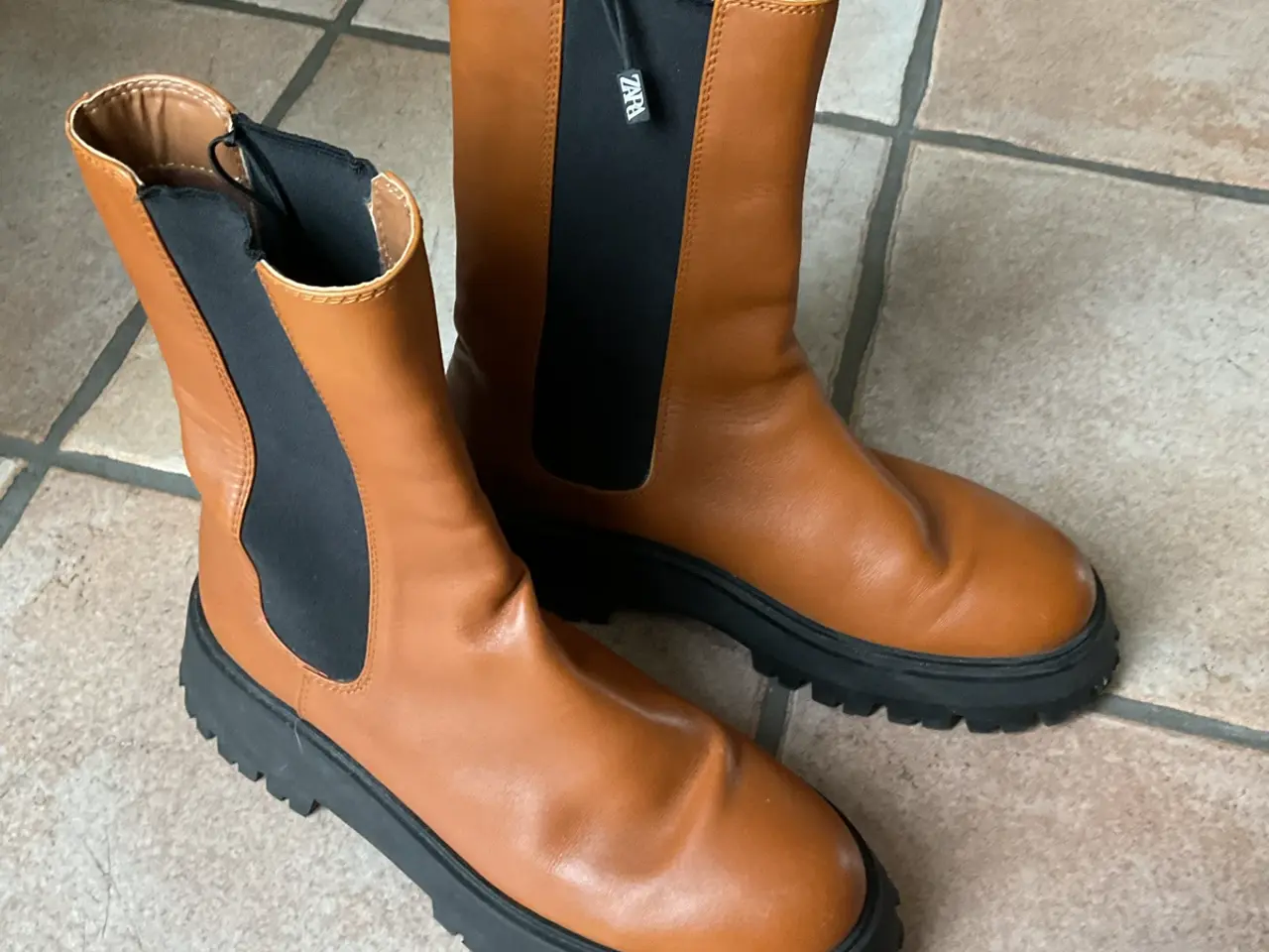 Billede 4 - Super lækker støvle fra Zara.
