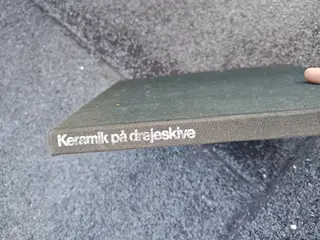 Keramik på drejeskive BOG af Elsbeth S. Woody