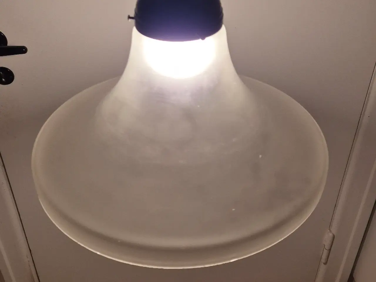 Billede 19 - Flot retrolampe i gråtonet glas
