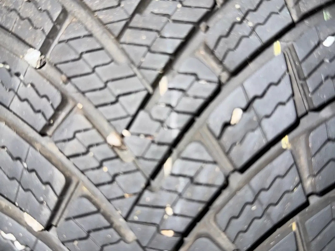 Billede 4 - Vinterdæk på original Ford alufælge