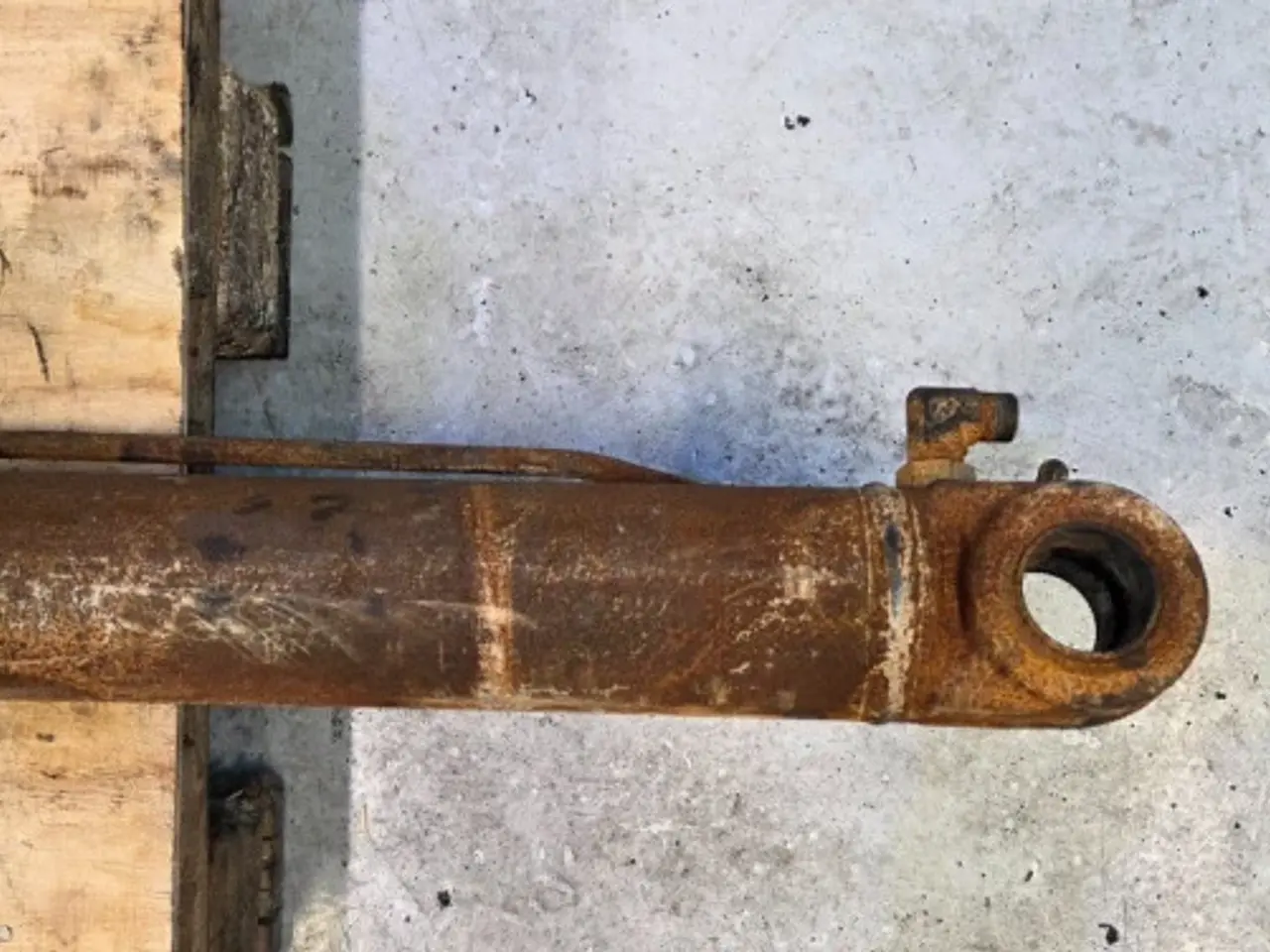 Billede 9 - New Holland LB115B Cylinder 85800070