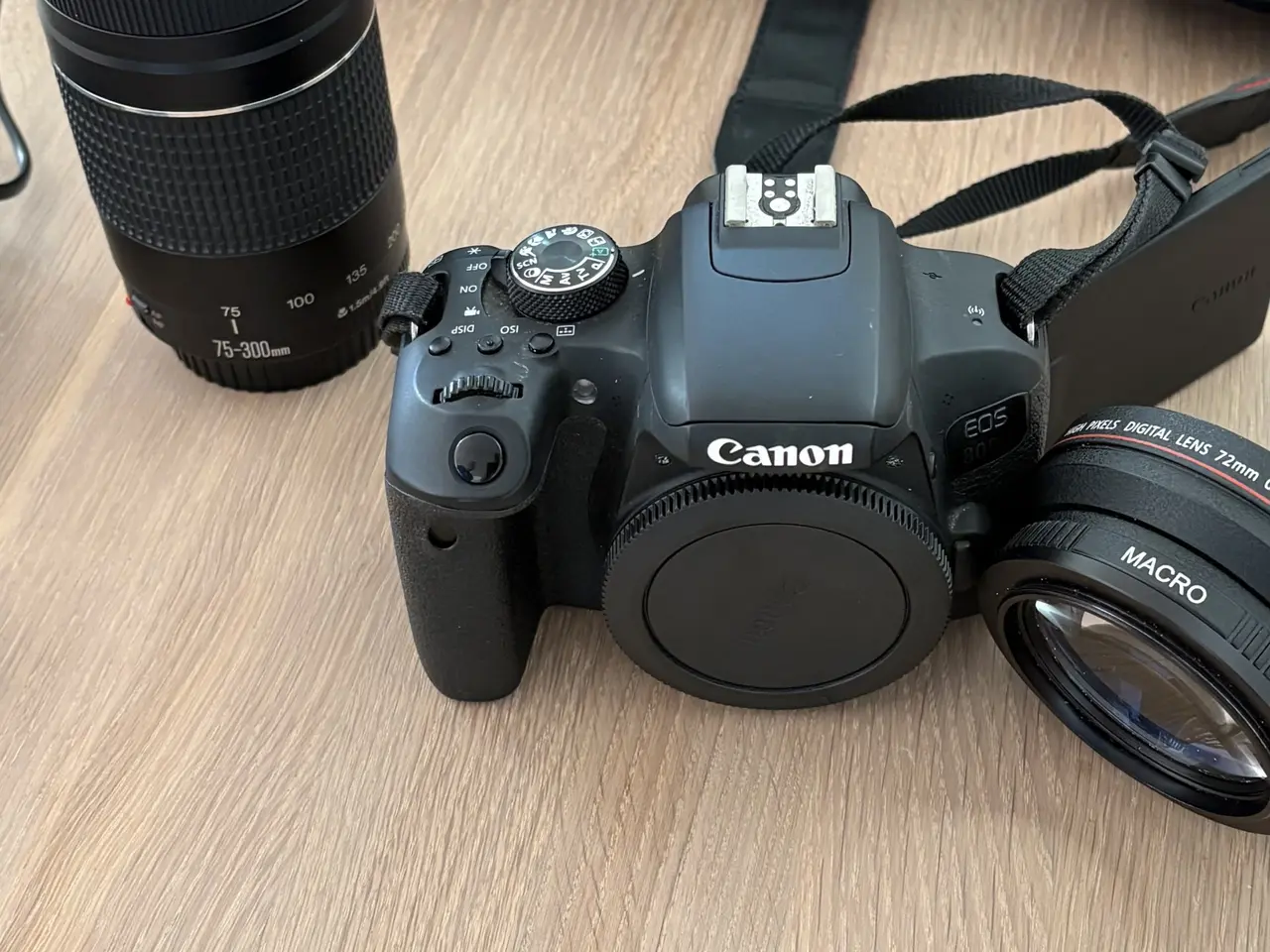 Billede 2 - Et dejligt Canon eos 800 D med objektiv 75-300 mm