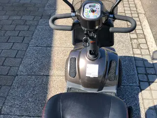 El scooter Thansen
