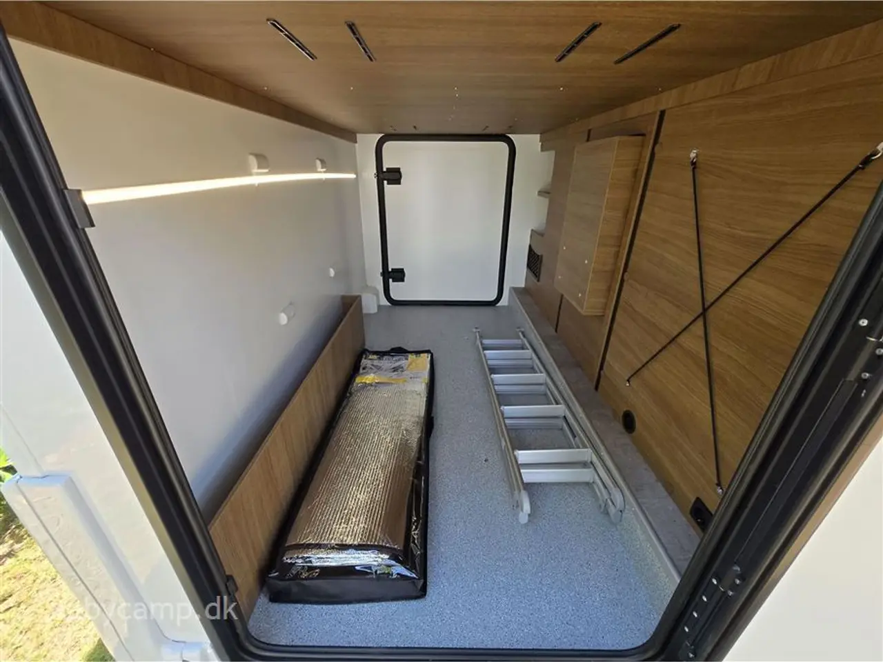 Billede 10 - 2027 - Benimar Tessoro 7 Mtr Familie camper
