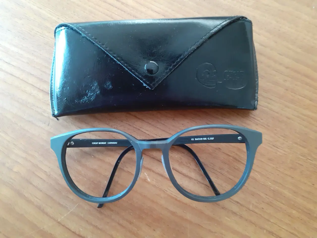 Billede 1 - Cheap Monday - nyt brillestel