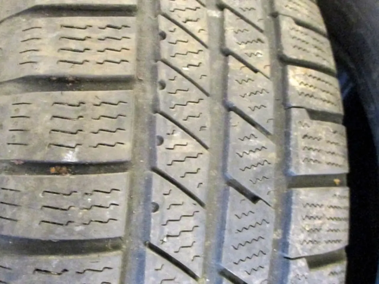 Billede 5 - 215/65/16" 4 stk. Continental vinterdæk